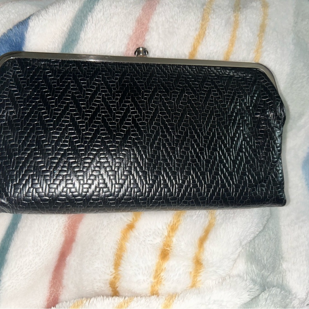 HOBO LAUREN WALLET LIKE NEW CONDITION